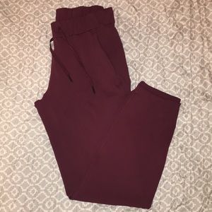 Lululemon on the fly pants